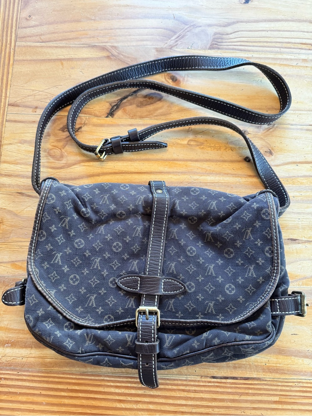 Authentic Louis Vuitton Monogram Mini Lin Saumur 30 Messenger Bag